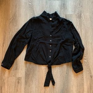 Black crop shirt